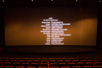 J9国际站 J9 国际党委组织召开《长津湖》观影活动